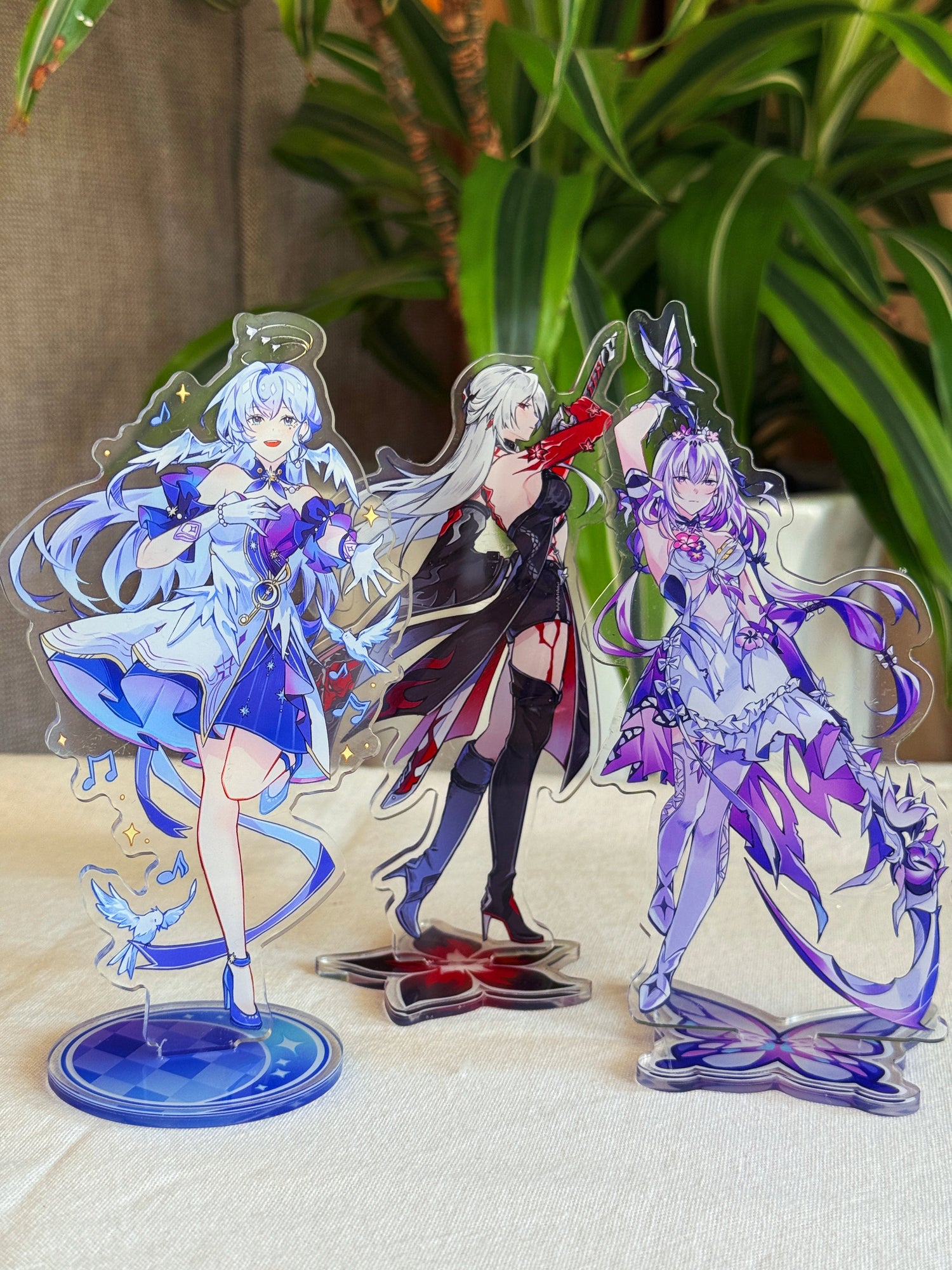 Standees